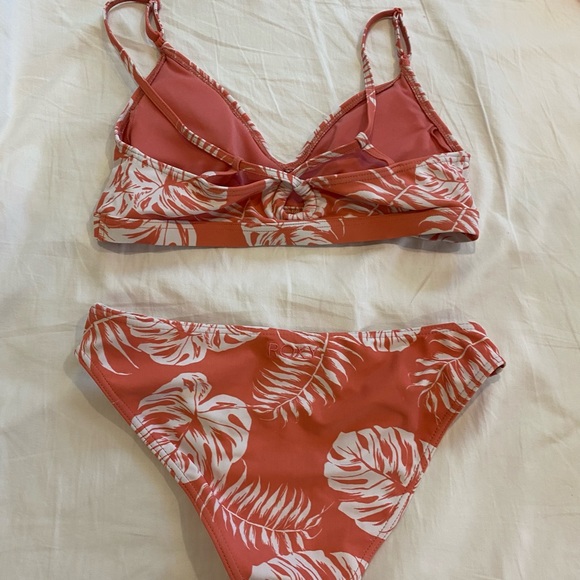 roxy bikini - Picture 2 of 4